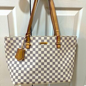 Checkered Boutique Shoulder Bag